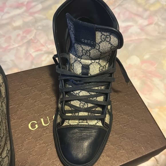 Men’s Gucci GG High Top Sneakers in size 10. Only worn a few times. - Picture 4 of 13